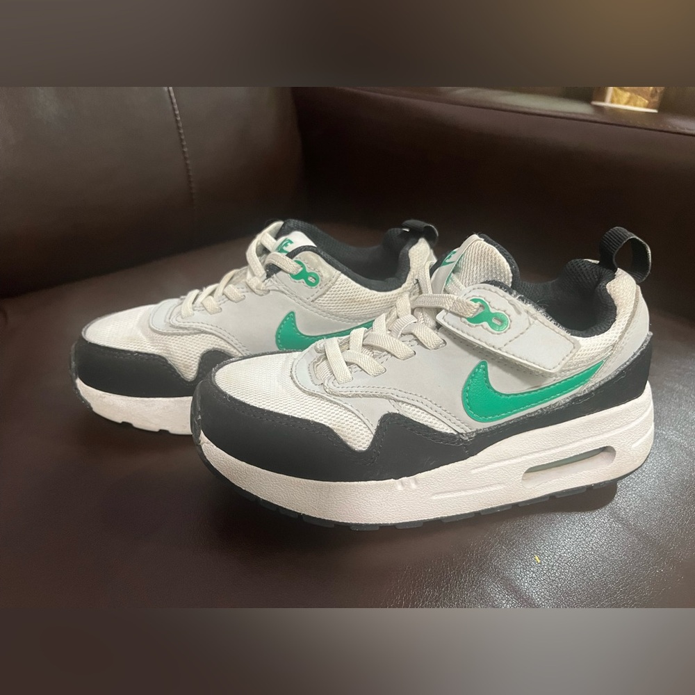 Nike kids